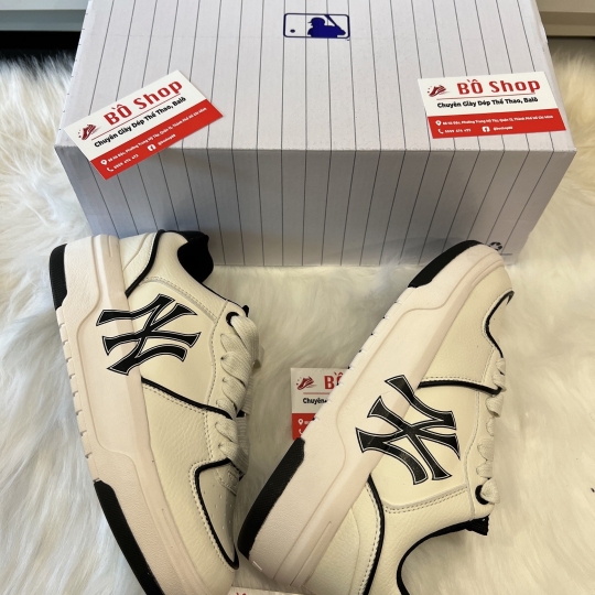 MLB CHUNKY LINER NEW YORK YANKEES OFF WHITE