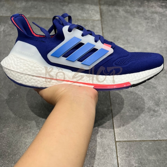 ADIDAS ULTRA BOOST 22 LEGACY INDIGO / BLUE RUSH