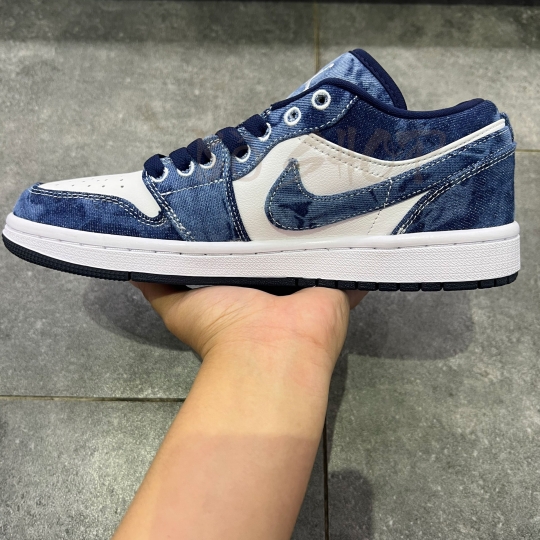 NIKE AIR JORDAN 1 LOW 'WASHED DENIM'