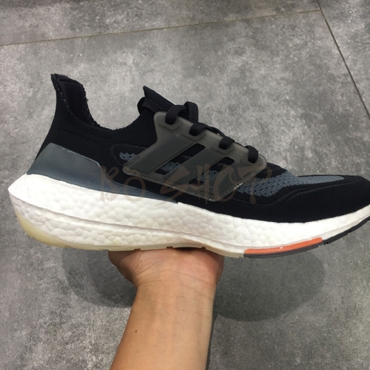 ADIDAS ULTRA BOOST 21 CORE BLACK / SCREAMING ORANGE