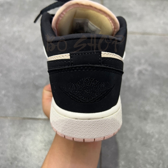 NIKE AIR JORDAN 1 LOW BLACK GUAVA ICE