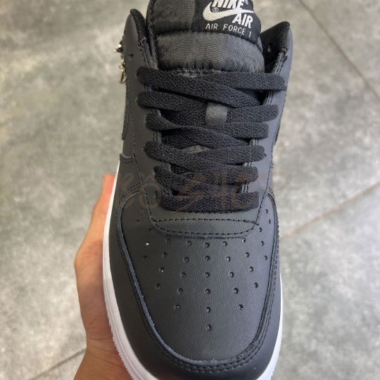 NIKE AIR FORCE 1 LOW 07 LX LUCKY CHARM BLACK
