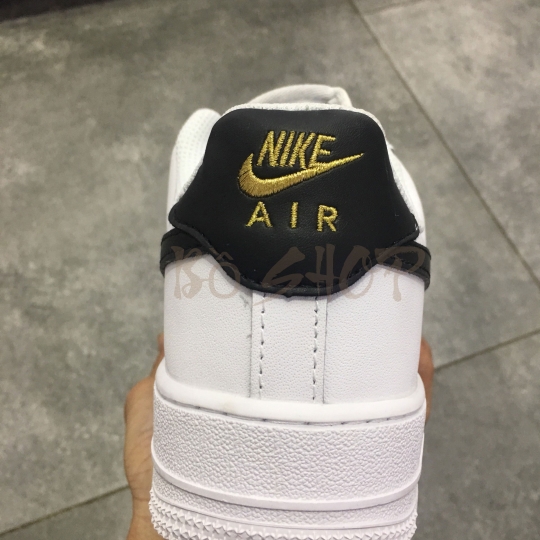 NIKE AIR FORCE 1 WHITE SWOOSH BLACK GOLD