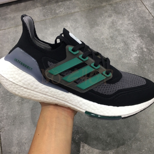 ADIDAS ULTRA BOOST 21 CORE BLACK / SUB GREEN