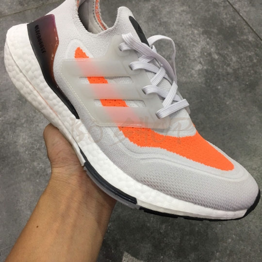 ADIDAS ULTRA BOOST 21 DASH GREY / SCREAMING ORANGE