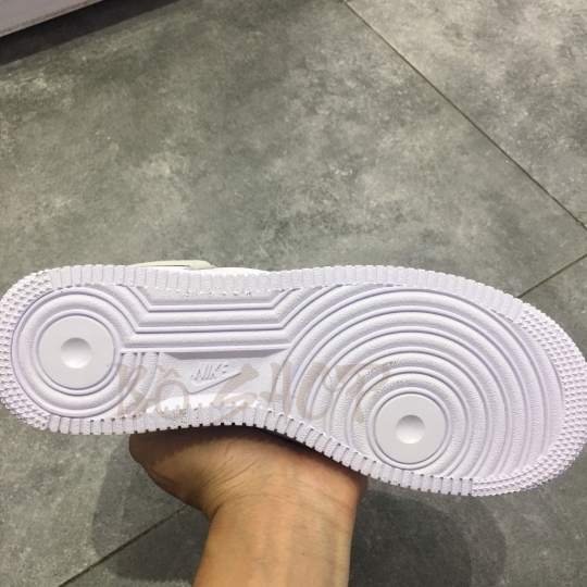 NIKE AIR FORCE 1 07 LUX - WHITE/PLATINUM TINT NAM NỮ