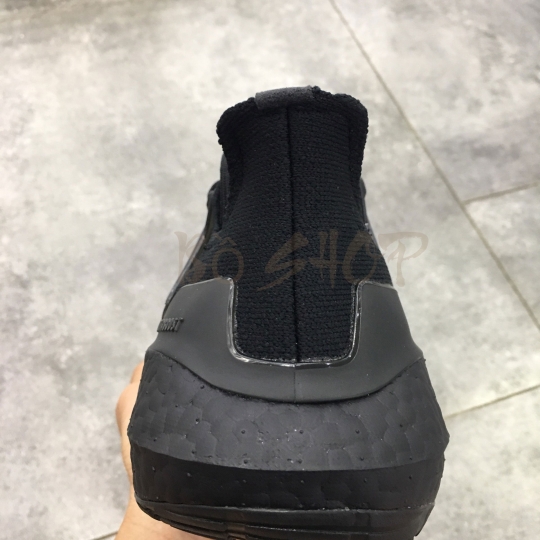 ADIDAS ULTRA BOOST 21 ALL BLACK / TRIPLE BLACK
