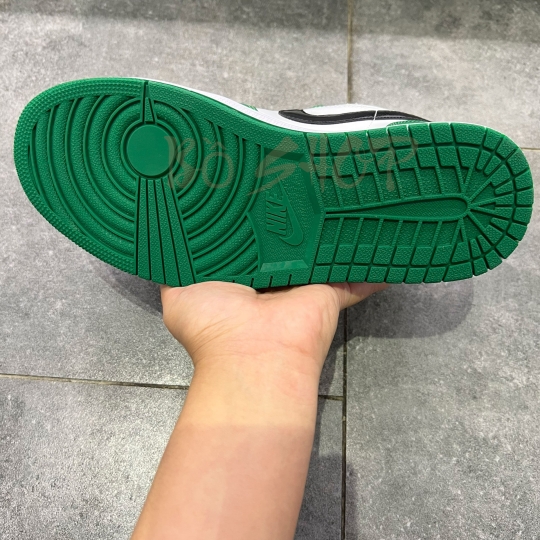 NIKE AIR JORDAN 1 LOW 'PINE' GREEN