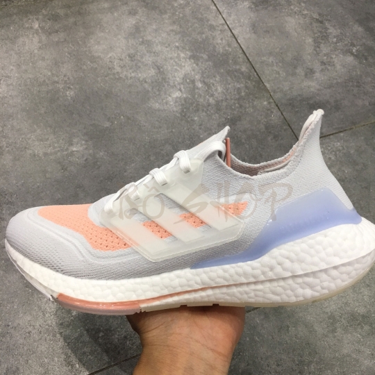 ADIDAS ULTRA BOOST 21 CRYSTAL CLOUD WHITE / GLOW PINK