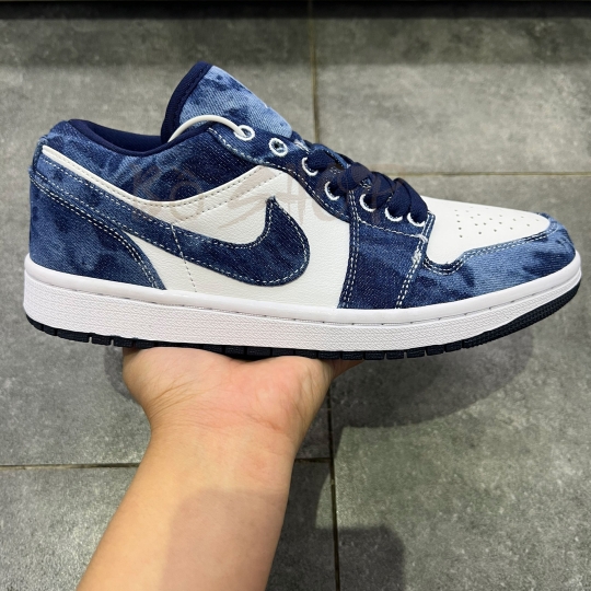 NIKE AIR JORDAN 1 LOW 'WASHED DENIM'