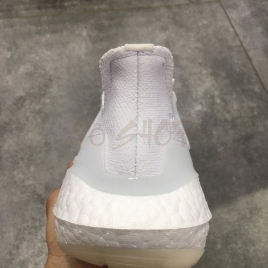 ADIDAS ULTRA BOOST 21 ALL WHITE / TRIPLE WHITE