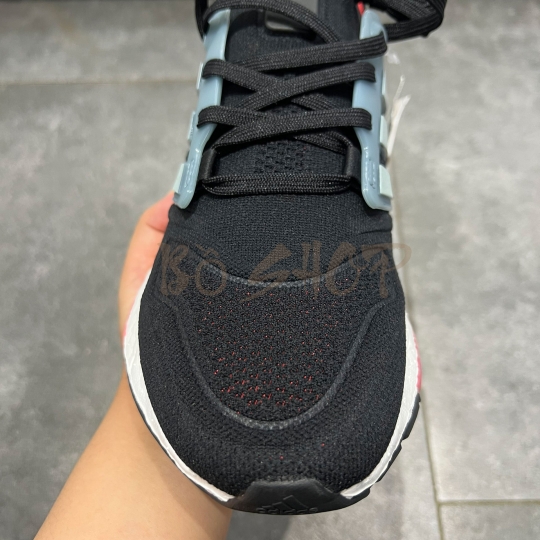 ADIDAS ULTRA BOOST 22 CORE BLACK / MAGIC GRAY