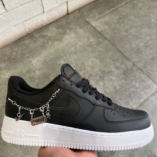 NIKE AIR FORCE 1 LOW 07 LX LUCKY CHARM BLACK