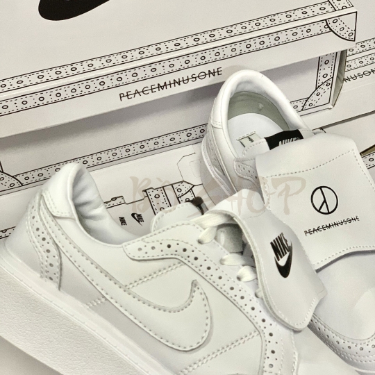 NIKE KWONDO1 X PEACEMINUSONE REFLECTIVE