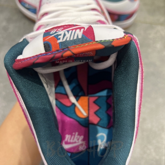 NIKE SB DUNK LOW PRO PARRA ABSTRACT  ART