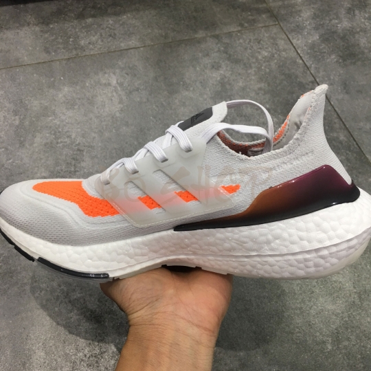 ADIDAS ULTRA BOOST 21 DASH GREY / SCREAMING ORANGE