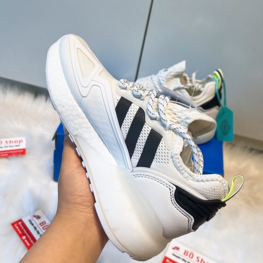ADIDAS ZX 2K BOOST CREAM BLACK & WHITE