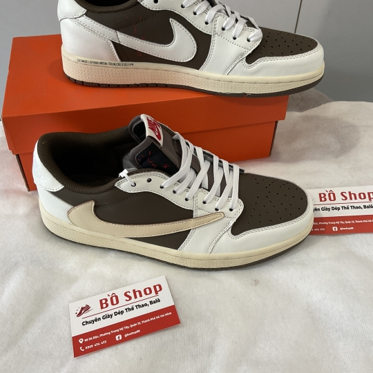 NIKE AIR JORDAN 1 LOW TRAVIS SCOTT 'REVERSE MOCHA'