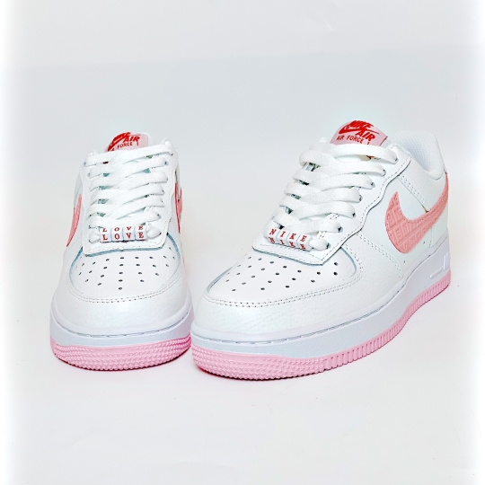 NIKE AIR FORCE 1 LOW VALENTINE DAY 2022