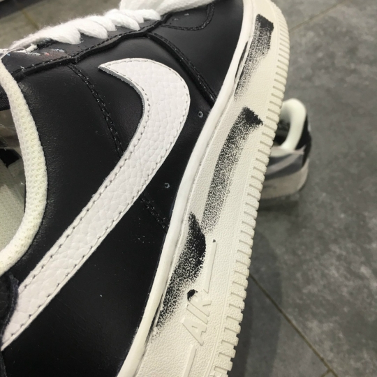 NIKE AIR FORCE 1 X G-DRAGON PARA NOISE