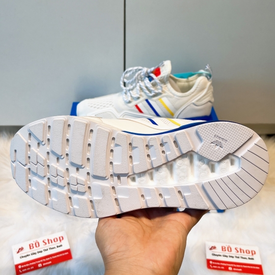 ADIDAS ZX 2K BOOST WHITE BLUE RED