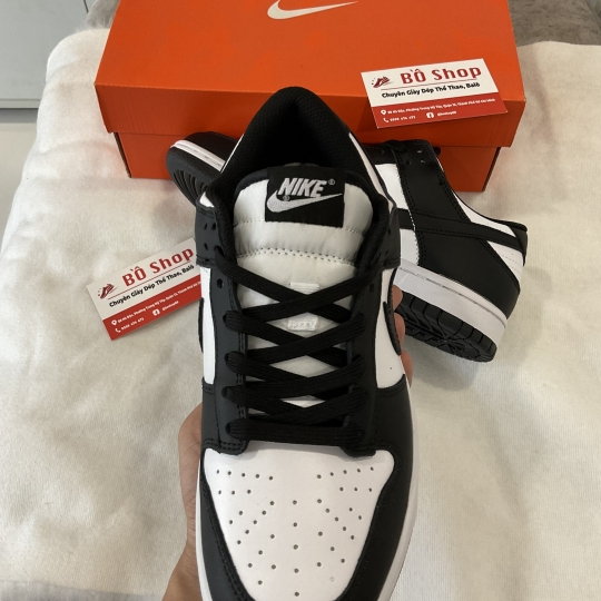 NIKE SB DUNK LOW BLACK WHITE