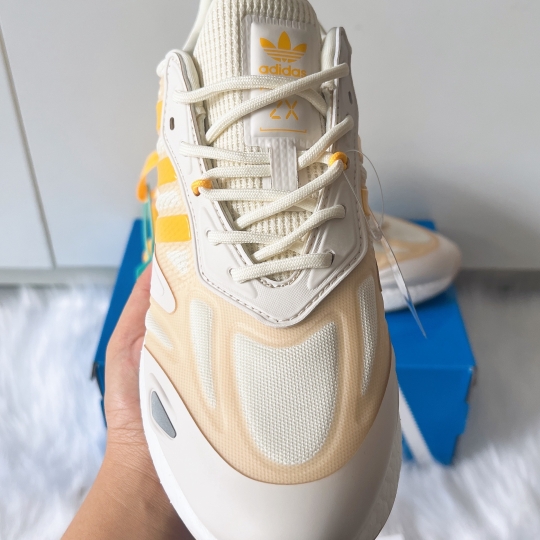 ADIDAS ZX 2K BOOST WHITE SOLAR GOLD
