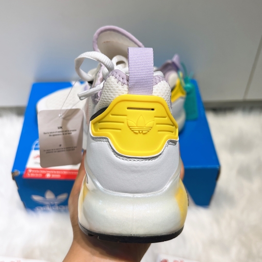 ADIDAS ZX 2K BOOST CLOUD WHITE PINK TINT