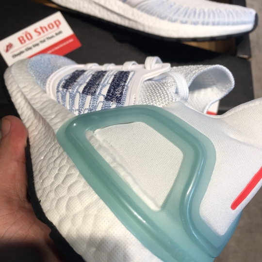 ADIDAS ULTRA BOOST 20 CLOUD WHITE / EASY BLUE