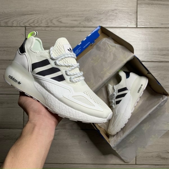 ADIDAS ZX 2K BOOST CREAM BLACK & WHITE