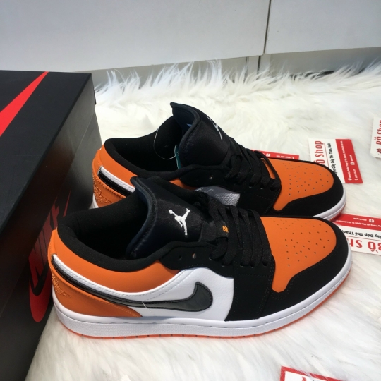 NIKE AIR JORDAN 1 LOW 'SHATTERED BACKBOARD'