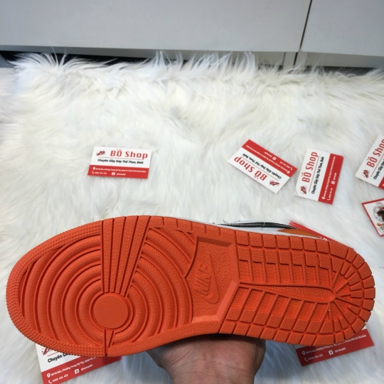 NIKE AIR JORDAN 1 LOW 'SHATTERED BACKBOARD'