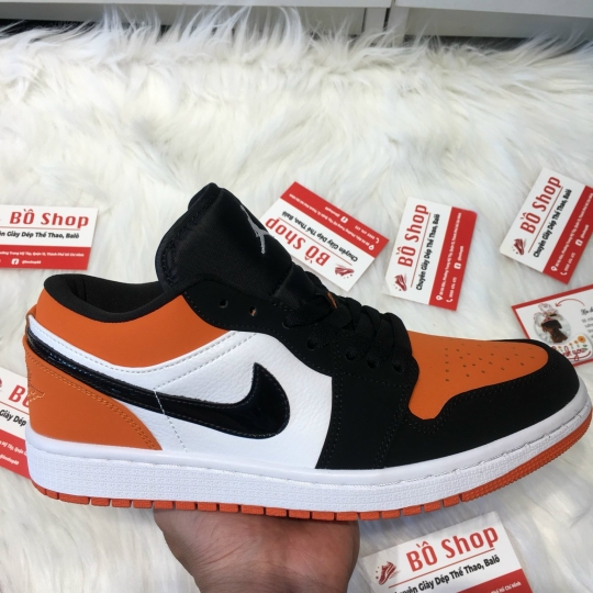 NIKE AIR JORDAN 1 LOW 'SHATTERED BACKBOARD'