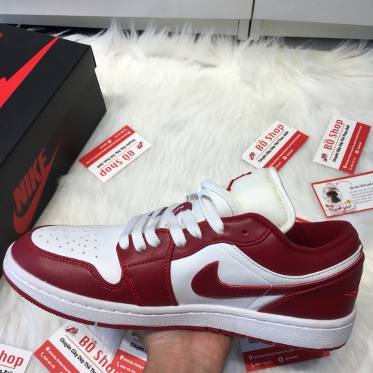 NIKE AIR JORDAN 1 LOW 'GYM RED'