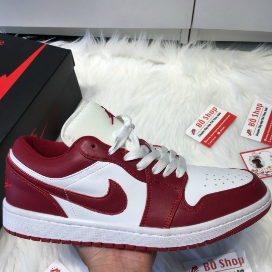 NIKE AIR JORDAN 1 LOW 'GYM RED'