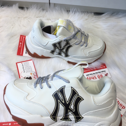 MLB NEW YORK YANKEES BIG BALL CHUNKY EMBO