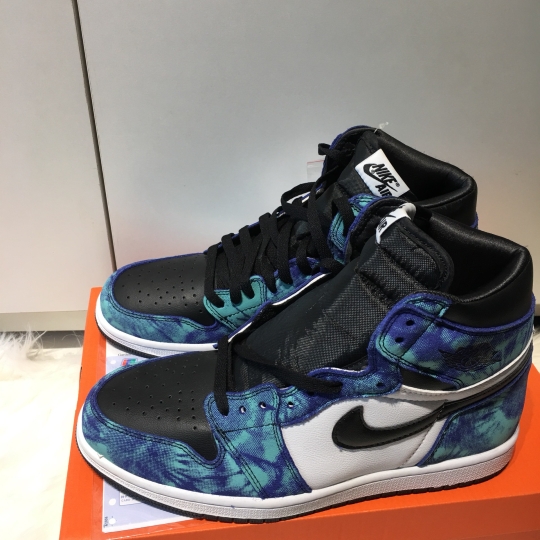 NIKE AIR JORDAN 1 HIGH RETRO TIE DYE 11