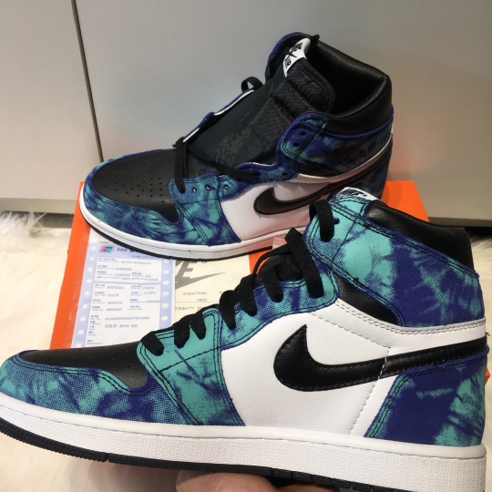 NIKE AIR JORDAN 1 HIGH RETRO TIE DYE 11