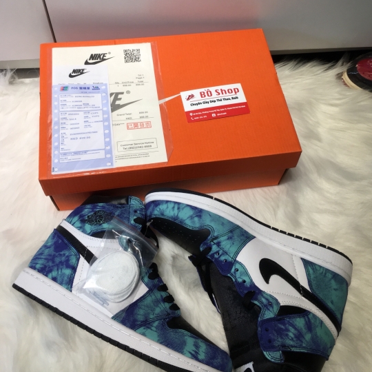 NIKE AIR JORDAN 1 HIGH RETRO TIE DYE 11