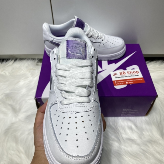 NIKE AIR FORCE 1 LOW WHITE SWOOSH PURPLE