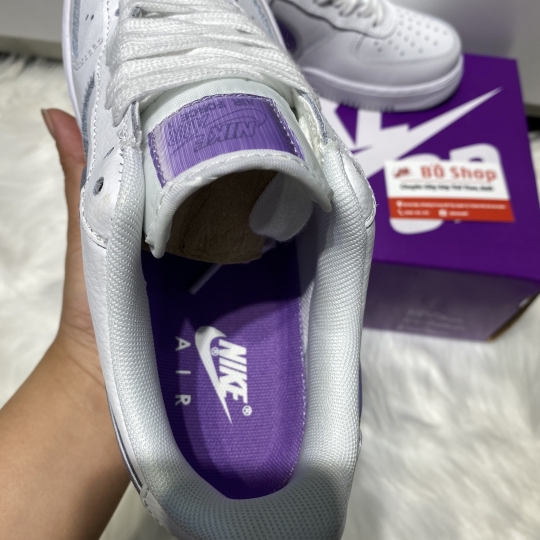 NIKE AIR FORCE 1 LOW WHITE SWOOSH PURPLE