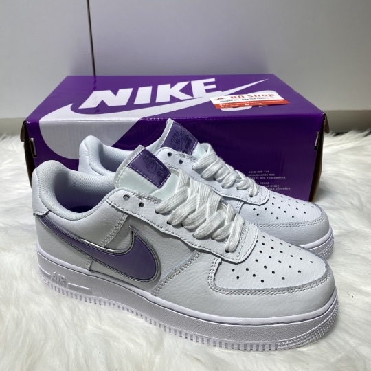 NIKE AIR FORCE 1 LOW WHITE SWOOSH PURPLE