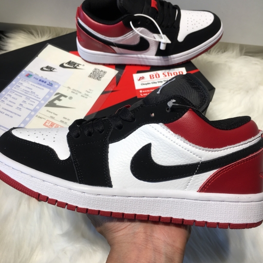 NIKE AIR JORDAN 1 LOW 'BLACK TOE'