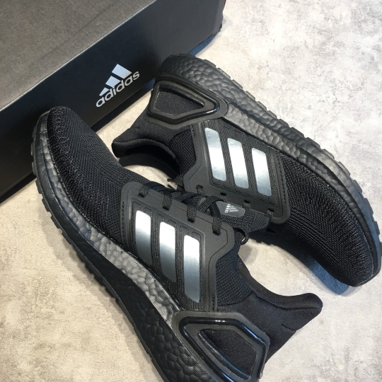 ADIDAS ULTRA BOOST 20 TRIPLE BLACK