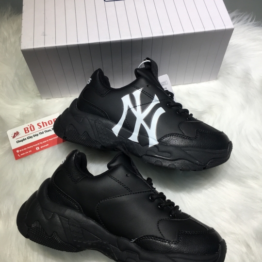 MLB NEW YORK YANKEES BLACK BIG BALL CHUNKY A