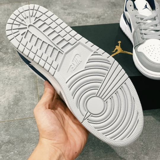 NIKE AIR JORDAN 1 LOW STEALTH FRENCH BLUE