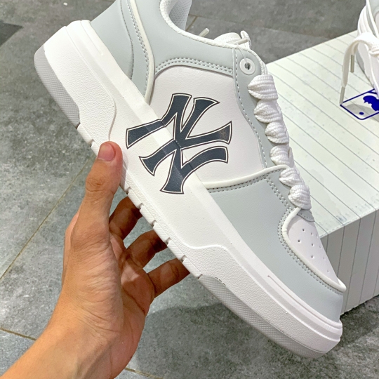 MLB CHUNKY LINER NEW YORK YANKEES GREY