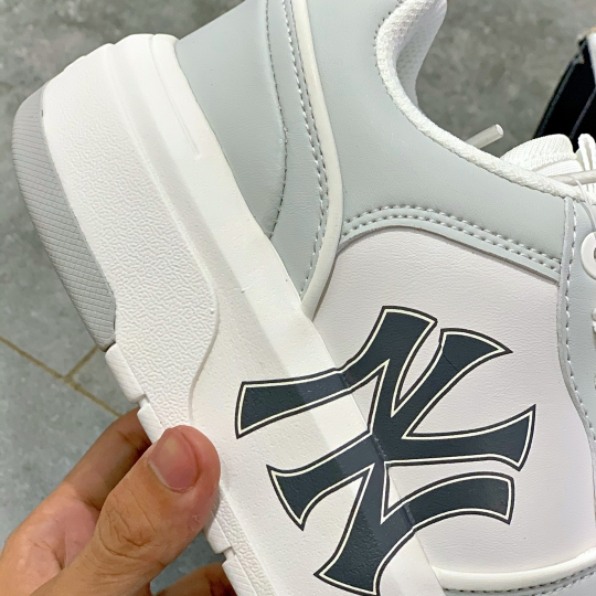 MLB CHUNKY LINER NEW YORK YANKEES GREY