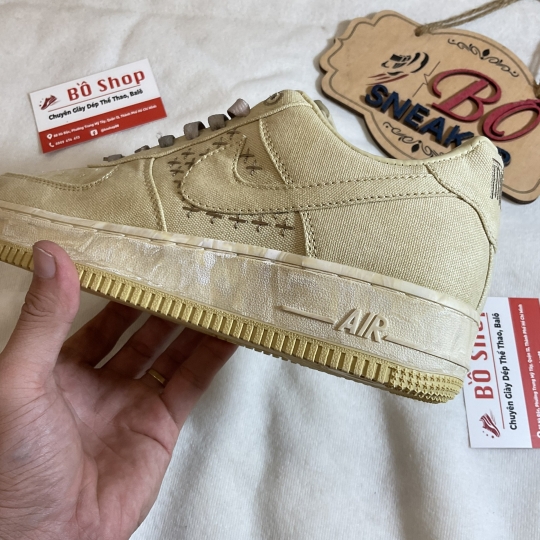 NIKE AIR FORCE 1 LOW NAI-KE TAN CANVAS