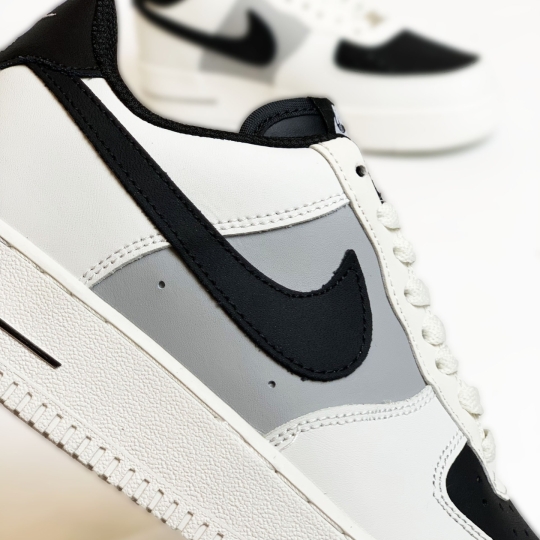 NIKE AIR FORCE 1 UPSTEP BLACK WHITE CASUAL SPORT